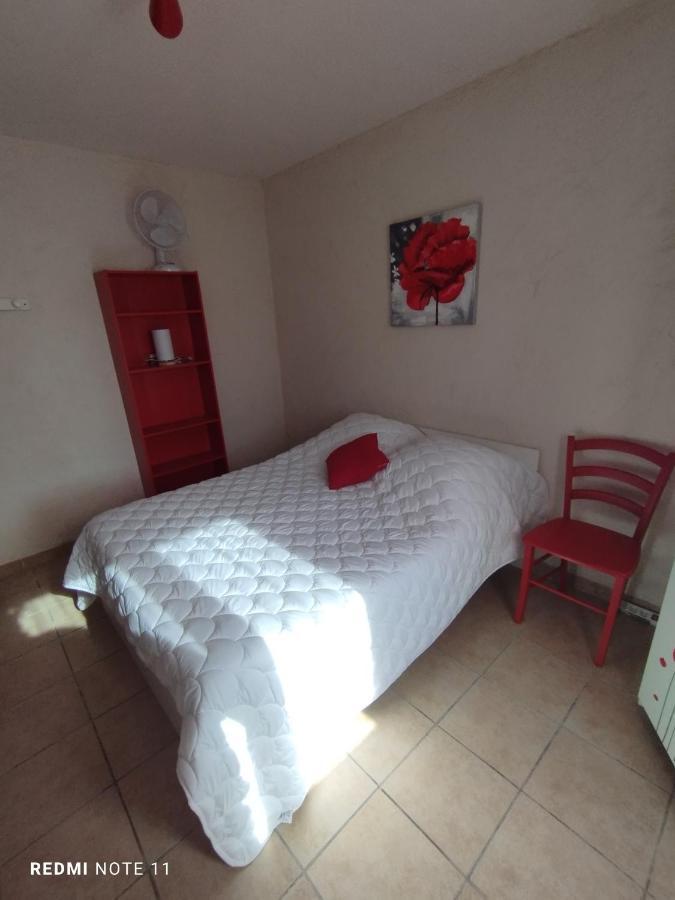 Chambre D Hotes En Provence, Au Pied Du Luberon, Les Coquelicots La Tour-d'Aigues ภายนอก รูปภาพ